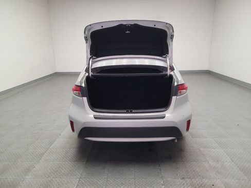 Used 2022 Toyota Corolla LE w/ Carpet Mat Package (TMS) FWD image 29