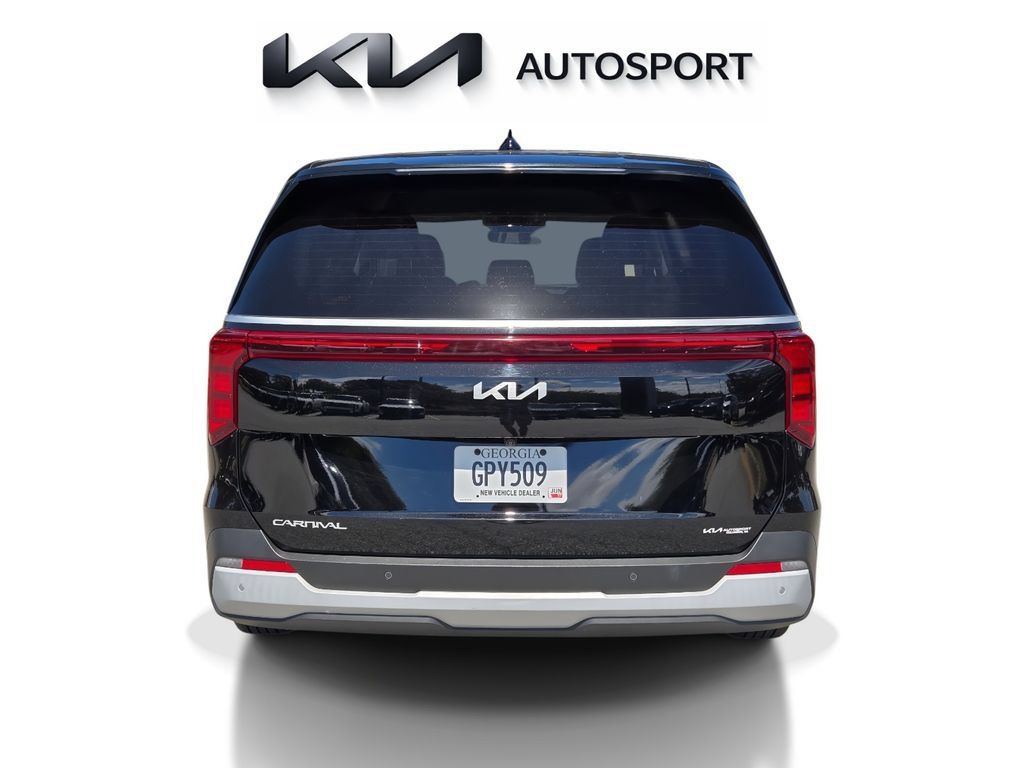 Certified 2025 Kia Carnival FWD image 9