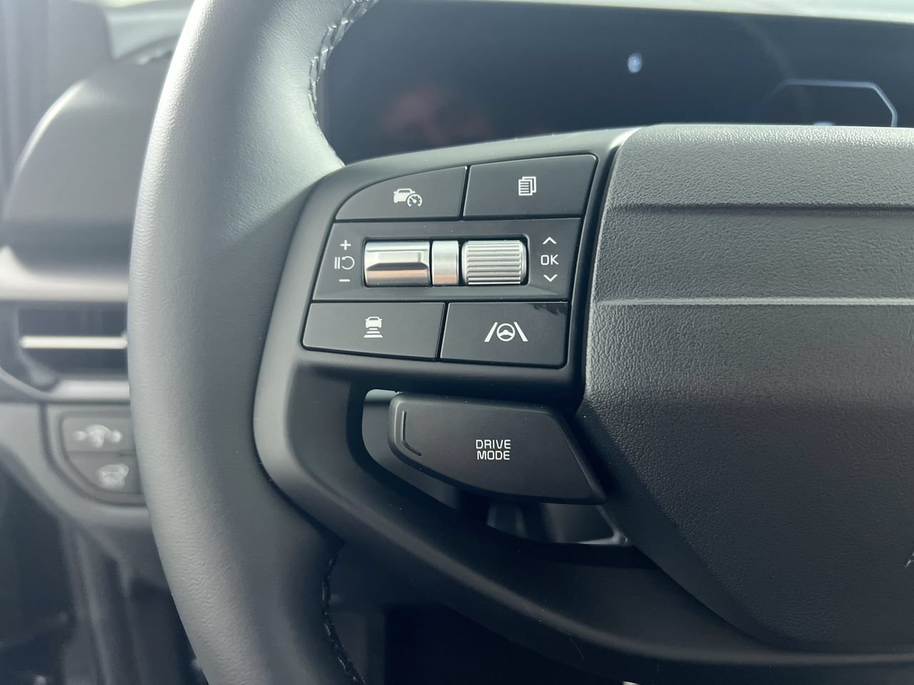 New 2026 Kia Sportage SX FWD image 18