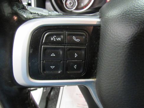 Used 2019 RAM 2500 Big Horn AWD/4WD image 40