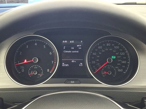 Used 2016 Volkswagen Golf S image 13