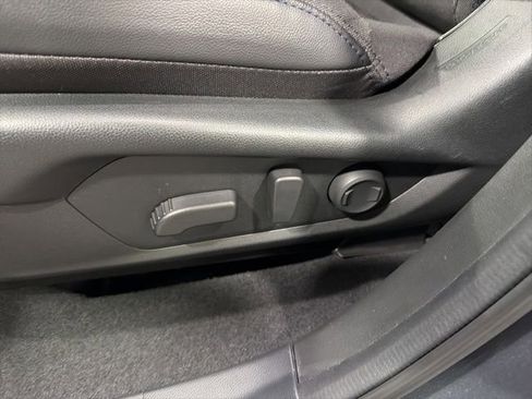 Certified 2025 Subaru Forester Premium AWD/4WD image 9