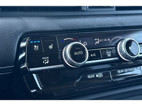 Used 2024 Honda Pilot Elite image 30