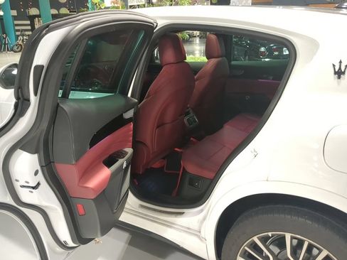 Used 2023 Maserati Grecale Modena AWD/4WD image 14