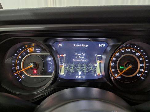 Used 2024 Jeep Wrangler Unlimited Sahara image 16