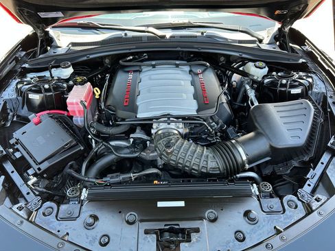 Used 2021 Chevrolet Camaro SS RWD image 27