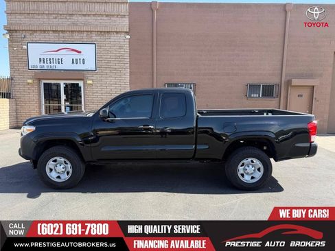 Used 2021 Toyota Tacoma SR RWD image 1