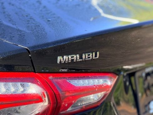 Used 2022 Chevrolet Malibu LT w/ Leather Package FWD image 29