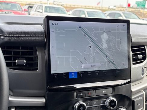 Used 2023 Ford Expedition XLT image 16