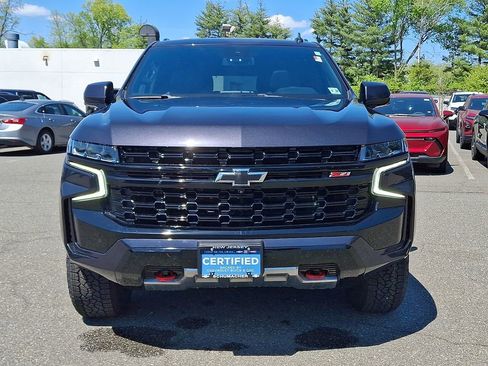 Certified 2023 Chevrolet Suburban Z71 w/ Luxury Package AWD/4WD image 2