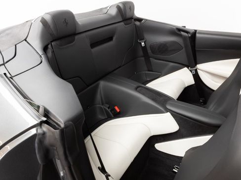 Used 2024 Ferrari Roma Spider image 57