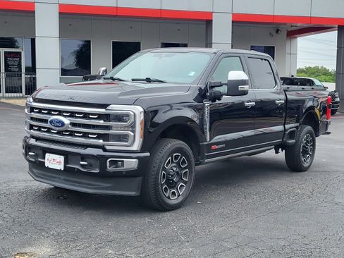 Certified 2024 Ford F250 Platinum AWD/4WD image 8