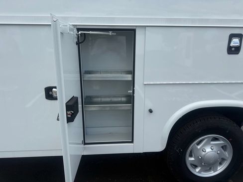 New 2026 Ford E-350 and Econoline 350 Super Duty w/ Power Equipment Group RWD image 32