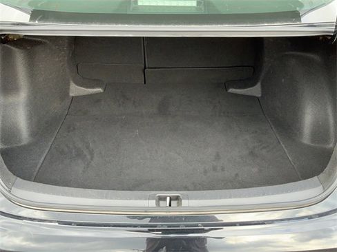 Used 2024 Toyota Corolla LE image 15