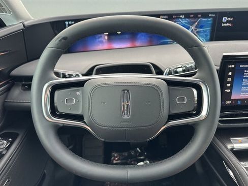 New 2026 Lincoln Nautilus Reserve w/ Jet Appearance Package AWD/4WD image 12