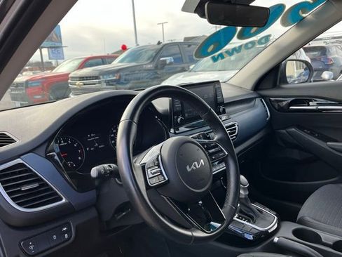Certified 2023 Kia Seltos S image 19