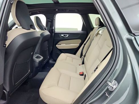 New 2026 Volvo XC60 B5 Core w/ Climate Package image 24