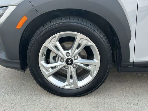 Used 2023 Hyundai Kona SEL w/ Convenience Package FWD image 7