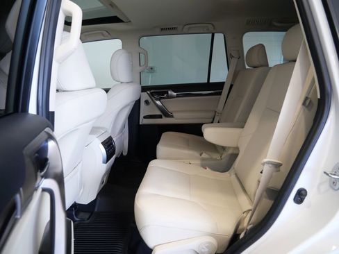Used 2023 Lexus GX 460 Premium AWD/4WD image 28