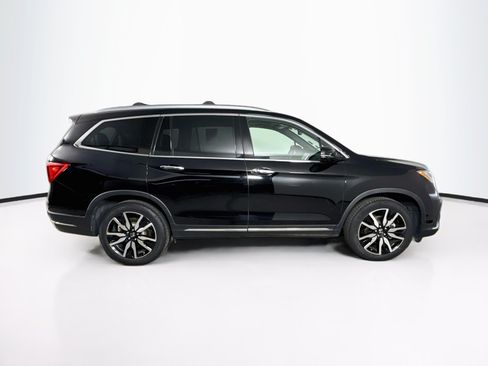 Certified 2021 Honda Pilot Touring image 2