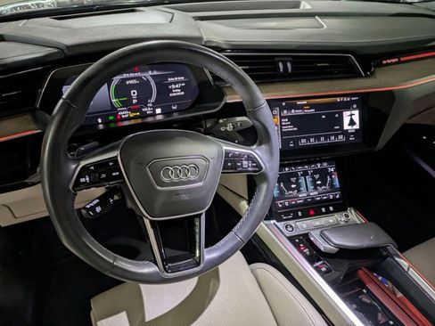 Used 2024 Audi Q8 e-tron Prestige w/ Prestige Package image 13