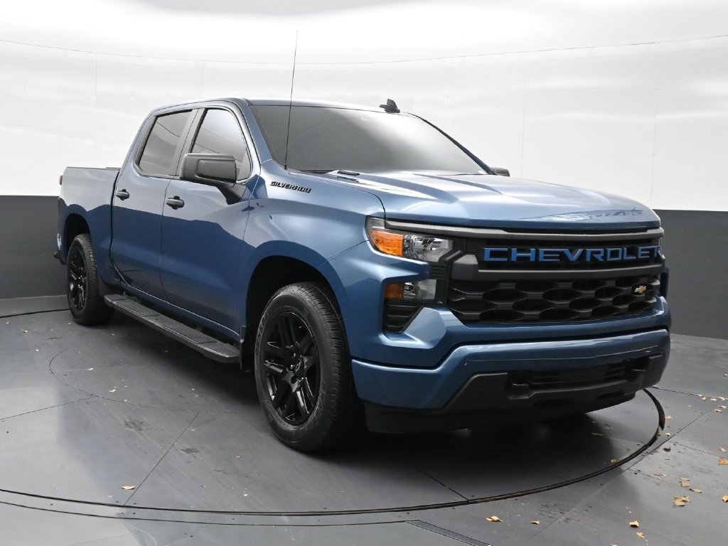 Used 2024 Chevrolet Silverado 1500 Custom w/ LPO, Dark Essentials Package RWD image 8
