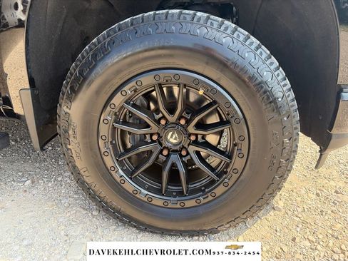 Used 2021 Chevrolet Silverado 1500 RST AWD/4WD image 37