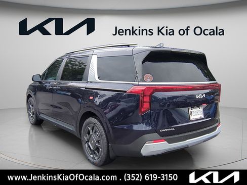 New 2026 Kia Carnival EX image 5
