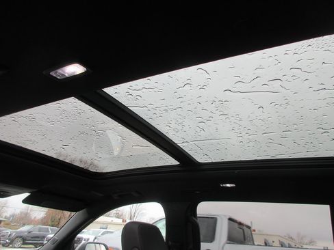 New 2026 GMC Acadia AT4 image 16