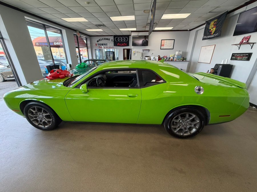 Used 2017 Dodge Challenger GT w/ Driver Convenience Group AWD/4WD image 8