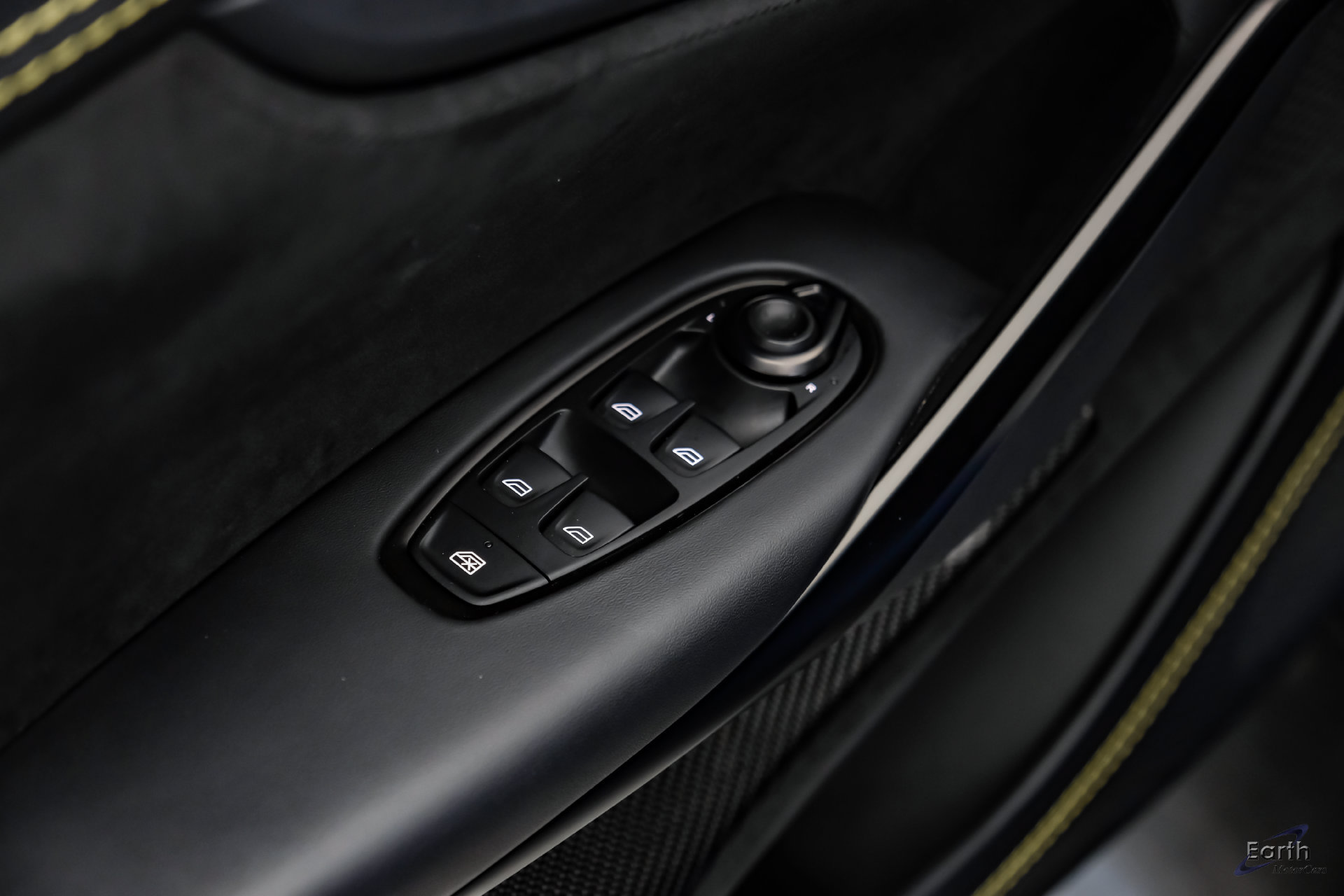 Used 2023 Aston Martin DBX AWD/4WD image 72