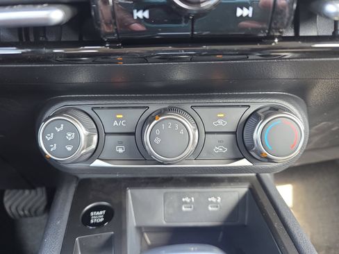 Used 2026 Nissan Kicks S FWD image 24