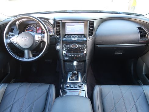 Used 2010 INFINITI FX35 2WD w/ Navigation Pkg image 11