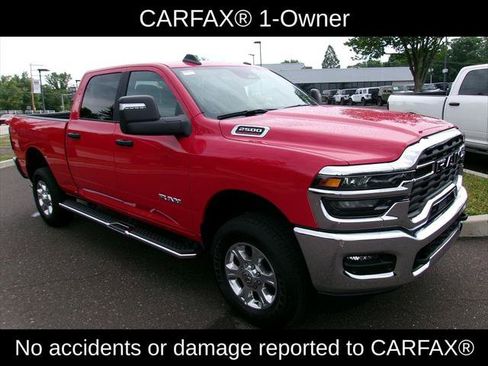 Certified 2026 RAM 2500 Big Horn AWD/4WD image 2