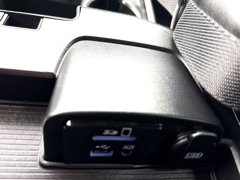 Used 2014 RAM 1500 Sport w/ Remote Start & Security Group image 28