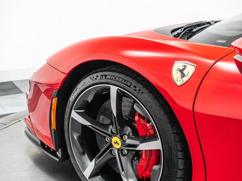 Used 2025 Ferrari SF90 Spider AWD/4WD image 34