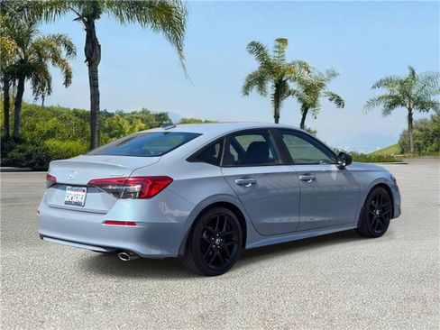 Used 2022 Honda Civic Sport image 4