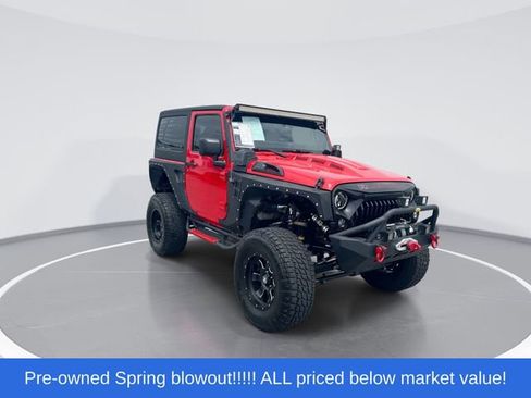 Used 2018 Jeep Wrangler Rubicon w/ Cold Weather Group AWD/4WD image 2