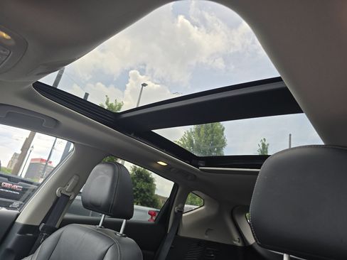 Used 2024 Nissan Murano Platinum AWD/4WD image 3
