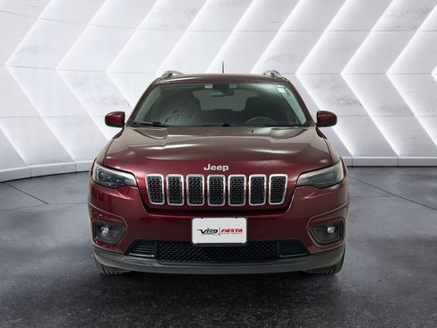 Used 2019 Jeep Cherokee Latitude w/ Popular Appearance Group FWD image 2