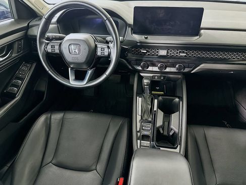 Used 2023 Honda Accord Touring image 17