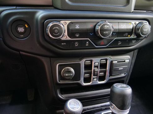 Used 2020 Jeep Wrangler Unlimited Sport S AWD/4WD image 14
