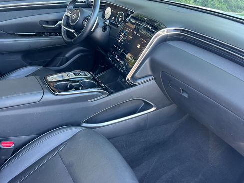 Used 2024 Hyundai Tucson Limited image 16