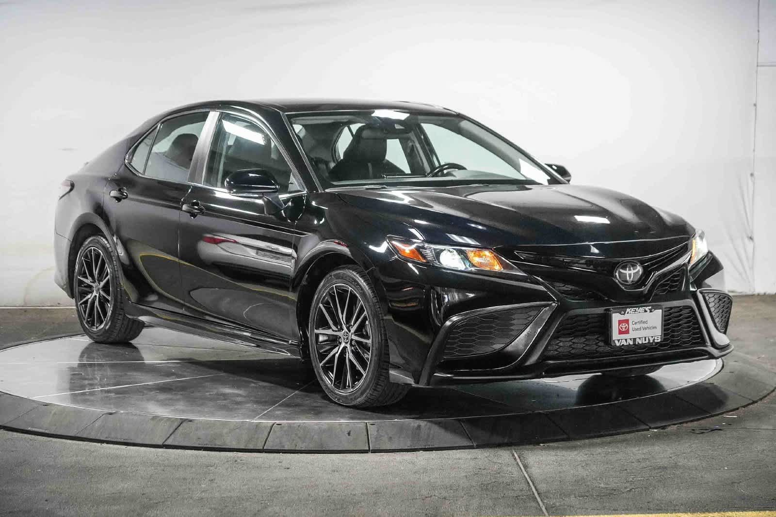 Certified 2022 Toyota Camry SE FWD image 8