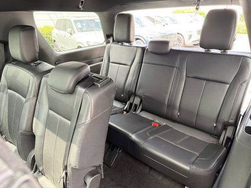 Used 2020 Ford Expedition XLT w/ Equipment Group 202A RWD image 23