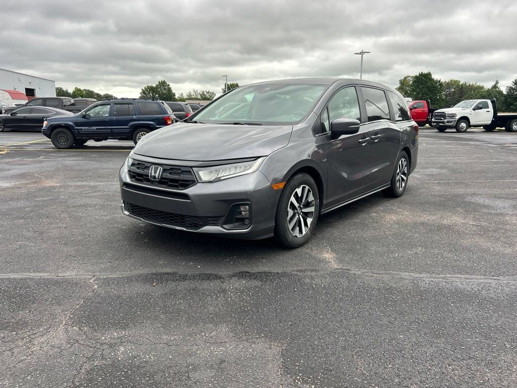 Used 2025 Honda Odyssey EX-L image 4