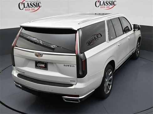 Used 2021 Cadillac Escalade ESV Premium Luxury Platinum image 24