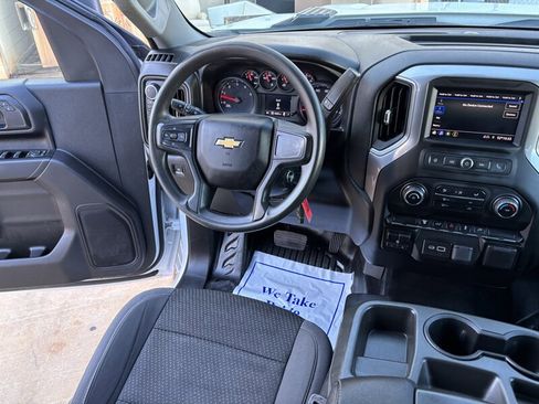 Used 2022 Chevrolet Silverado 2500 W/T w/ Gooseneck/5TH Wheel Package image 19