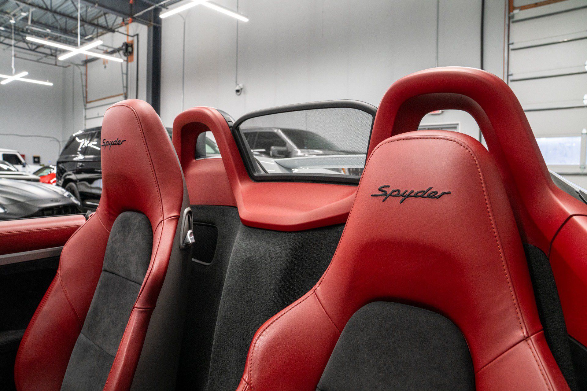 Used 2016 Porsche Boxster Spyder RWD image 25