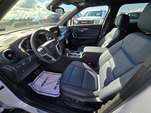 New 2025 Chevrolet Blazer RS image 21